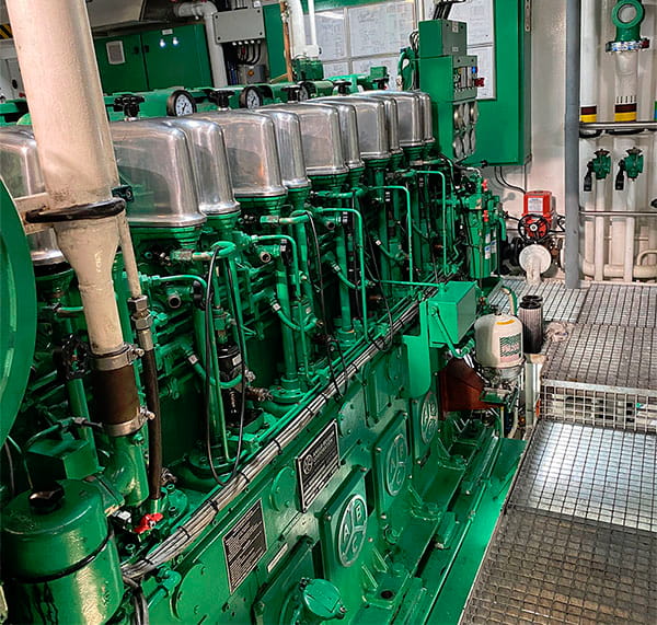Schiffs- und Industriemotoren